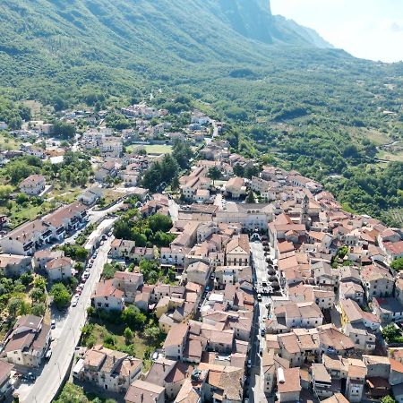 Aparthotel Casa Sarlo Petina Exteriér fotografie
